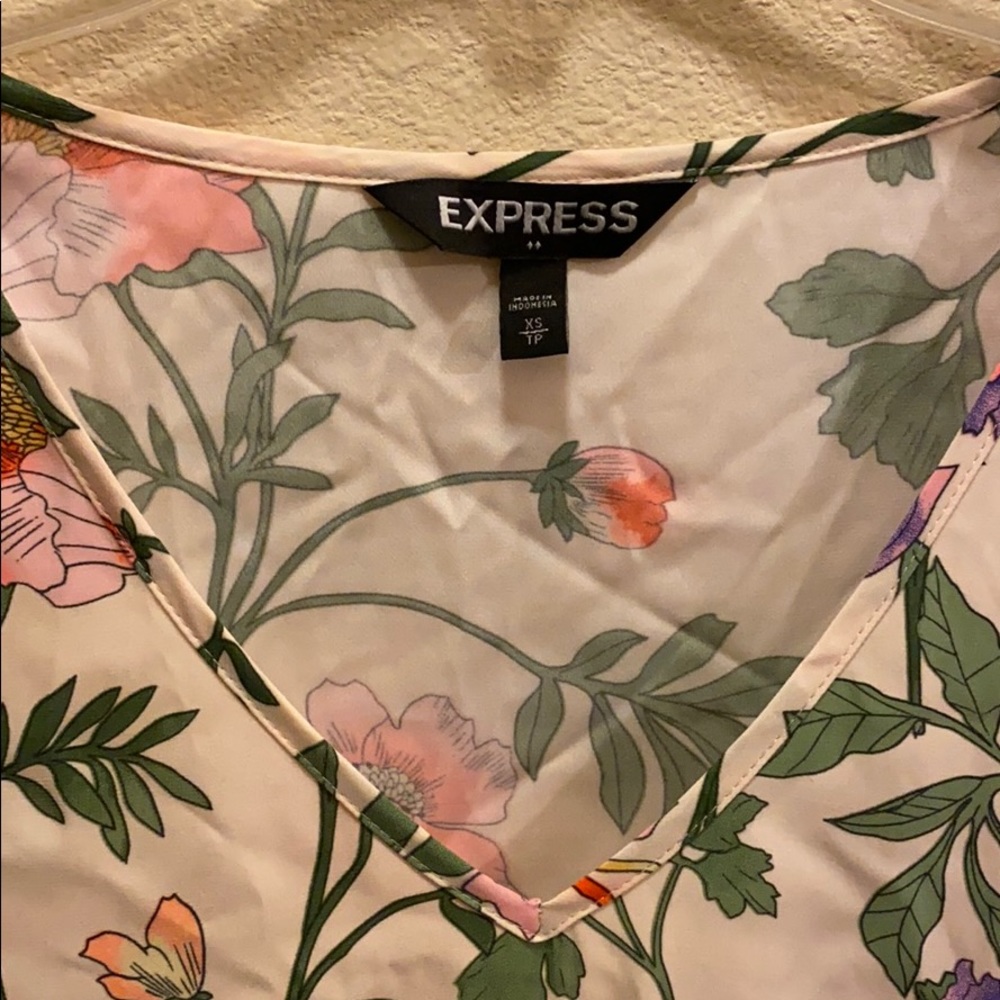 EXPRESS floral shirt - Picture 2 of 4